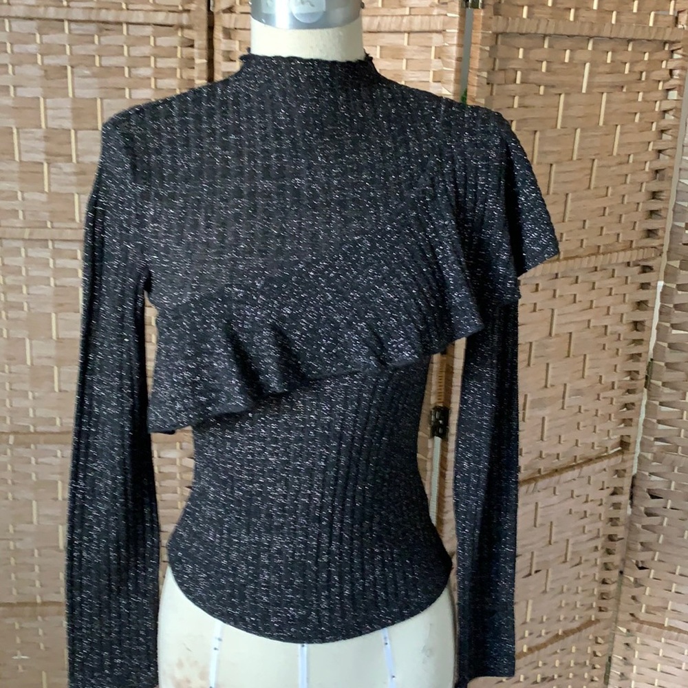 Lightweight mock neck sweater